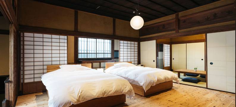 水面(Minamo)图片