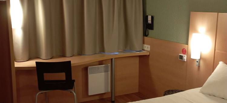 宜必思富尔米酒店(Ibis Fourmies)图片