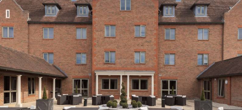 剑桥钟楼水疗酒店(Cambridge Belfry Hotel & Spa)图片