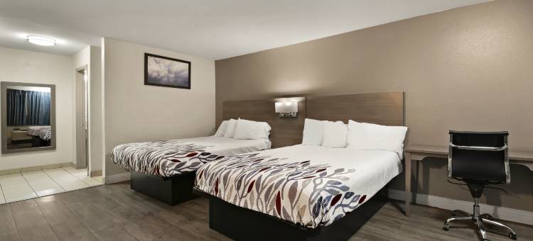 红屋顶酒店洛杉矶-贝尔弗劳尔(Red Roof Inn Los Angeles – Bellflower)图片