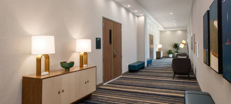 洛杉矶蒙特利公园假日酒店套房(Holiday Inn & Suites Monterey Park - Los Angeles)图片