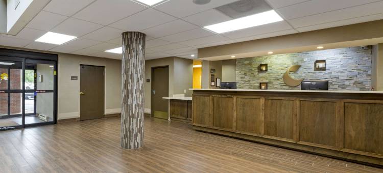 舒适套房酒店-近涅尔波托马克米尔斯(Comfort Suites Near Potomac Mills)图片