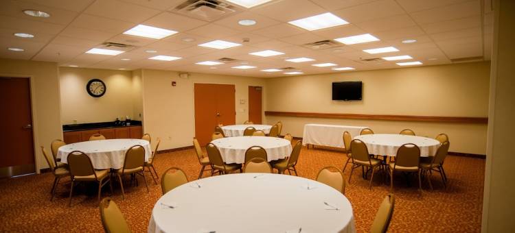 拉德克利夫诺克斯堡欢朋套房酒店(Hampton Inn & Suites Radcliff/Fort Knox)图片