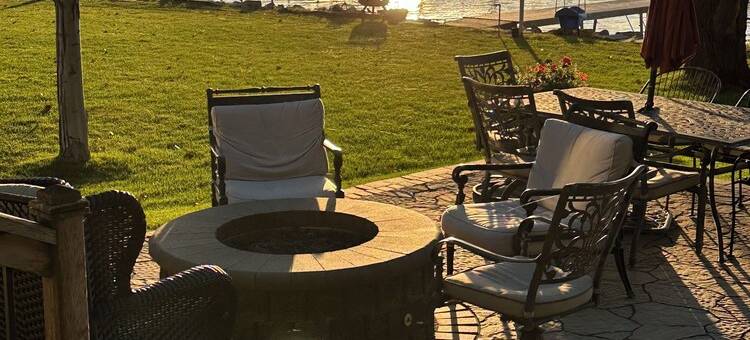 Lakefront Luxury + Private Dock-Sleeps 12.图片