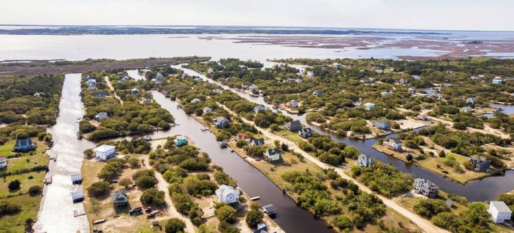 New CANAL front home a few rows back from the OCEAN! Beach passes provided!图片