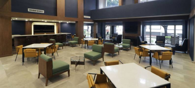 蒙特雷机场万怡酒店(Courtyard Monterrey Airport)图片