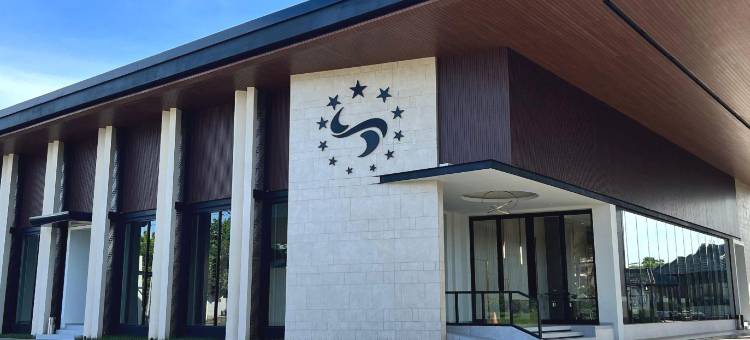 新苏里亚酒店(New Surya Hotel)图片