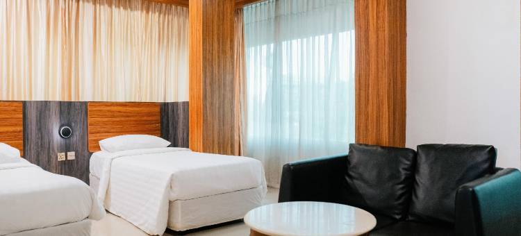 乔拉因 @ 名古屋山巴淡米特拉瑞德多兹(Chola Inn at Nagoya Hill Batam Mitra RedDoorz)图片