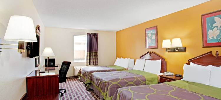 福雷斯特城速8酒店(Super 8 by Wyndham Forrest City AR)图片