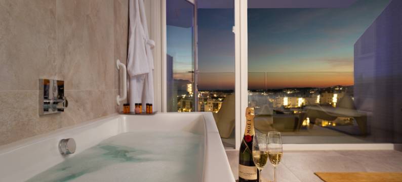 马拉卡希古耶隆酒店-格芮希尔顿精选酒店(Higueron Hotel Malaga, Curio Collection by Hilton)图片