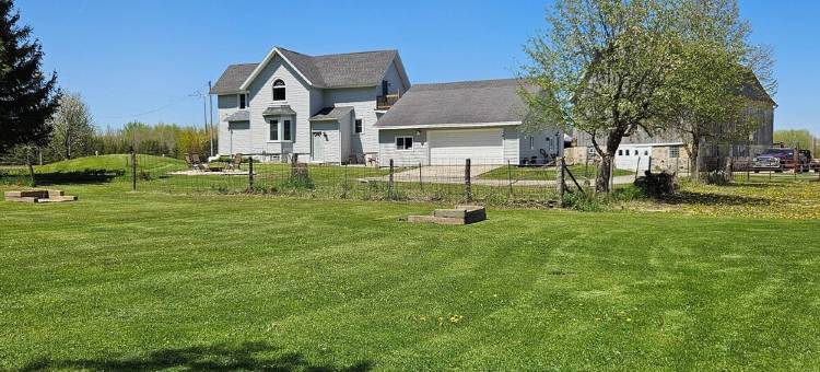 Relaxing Spacious Farmhouse with Fire-Pit and Family Friendly Amenities图片