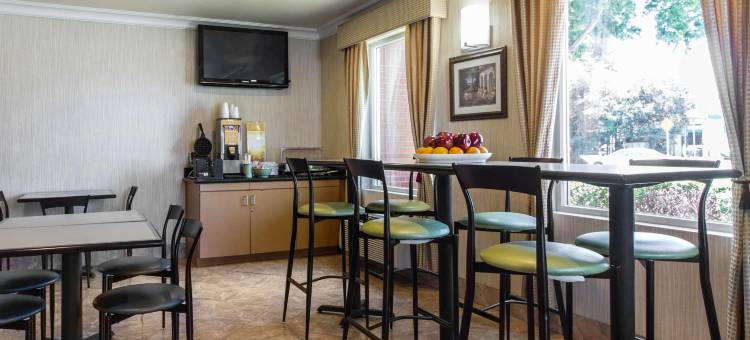 硅谷凯艺酒店(Quality Inn San Jose Airport-Silicon Valley)图片
