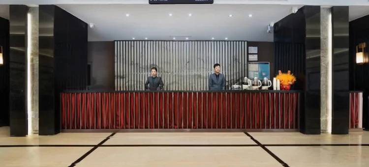 瑞枫·云端巨幕City View轻居(深圳北站店)图片