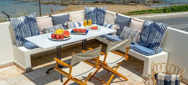 海滩别墅卡拉马基，离海滩仅几步之遥(Beach House Kalamaki Steps Away from the Beach)图片