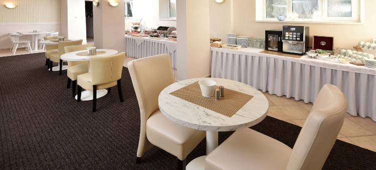 APLEND 卢伊莎梅杰酒店(Aplend Hotel Lujza Major)图片