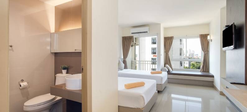 李诺瓦酒店(Leenova Hotel)图片