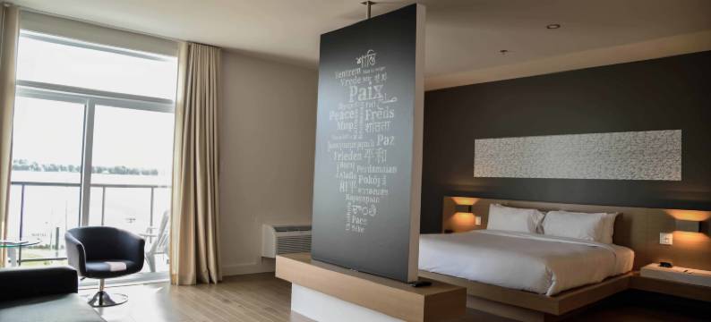 拉卡什杜拉克尚普兰(La Cache du Lac Champlain)图片