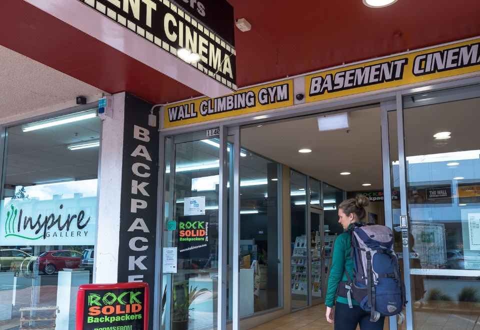 Rock Solid Backpackers RotoruaHotel Overview