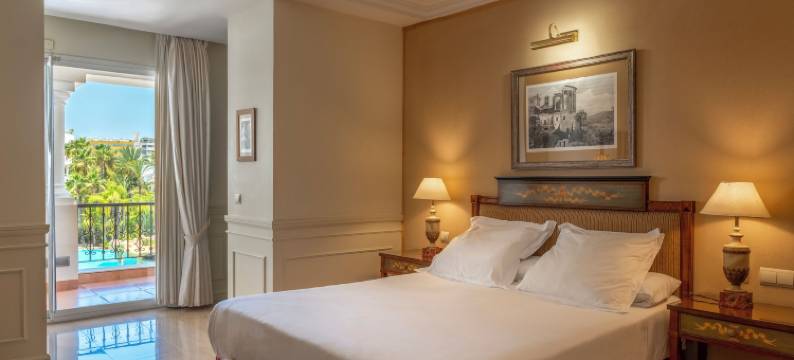 瓜达尔品公寓(Guadalpin Suites)图片