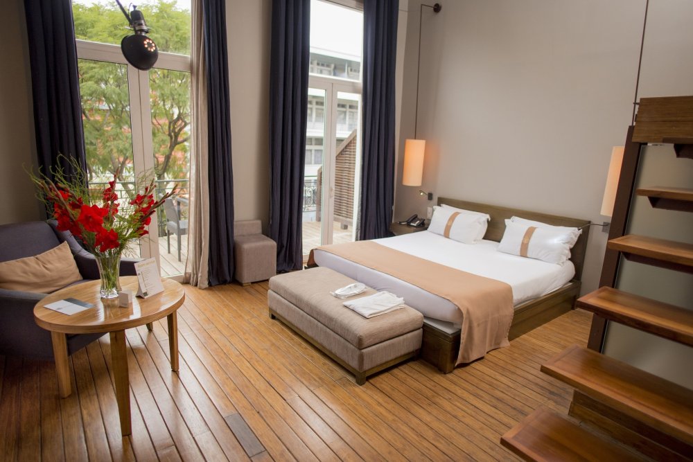 Le Louvre Hotel & Spa Over view