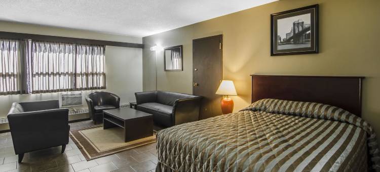 劳埃德明斯特伊克诺旅馆(Econo Lodge Lloydminster)图片