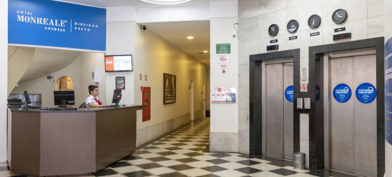 里贝朗普雷托蒙雷阿莱快捷酒店(Monreale Express Ribeirão Preto)图片