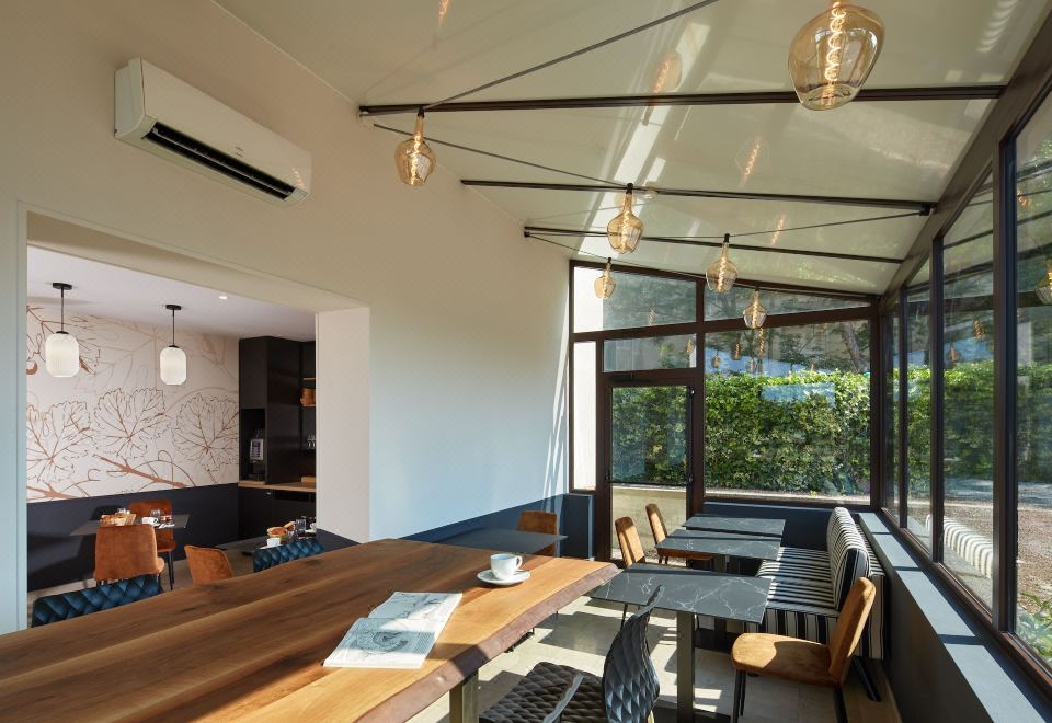 Maison Cabotte Hotel Overview