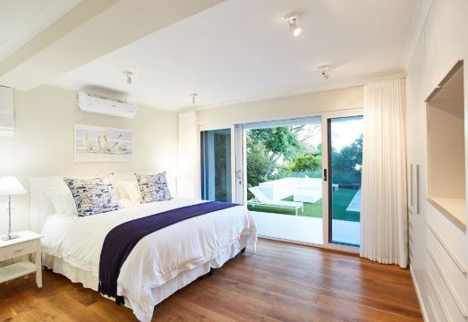 Number Eleven Self-Catering Villa Hotel Overview