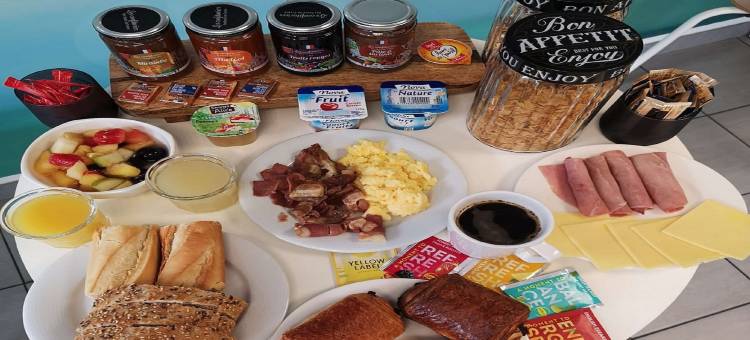 圣洛郎伯劳吉博览园基里亚德直达酒店(Kyriad Direct Arras - Saint Laurent Blangy - Parc Expo)图片