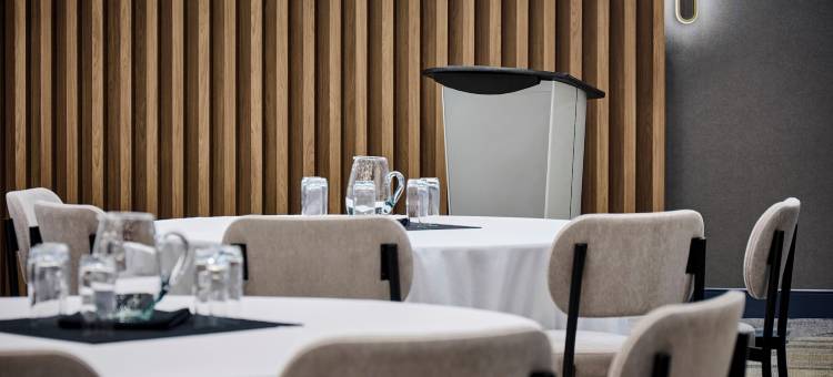 伯灵顿烛木套房酒店(Candlewood Suites Burlington Conference Centre)图片