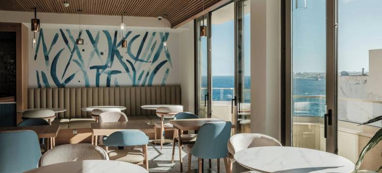 斯利马万怡酒店(Courtyard Sliema)图片