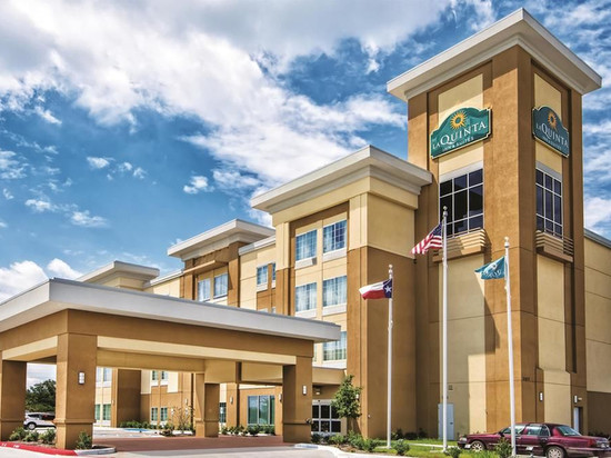 维多利亚南拉昆塔温德姆套房酒店