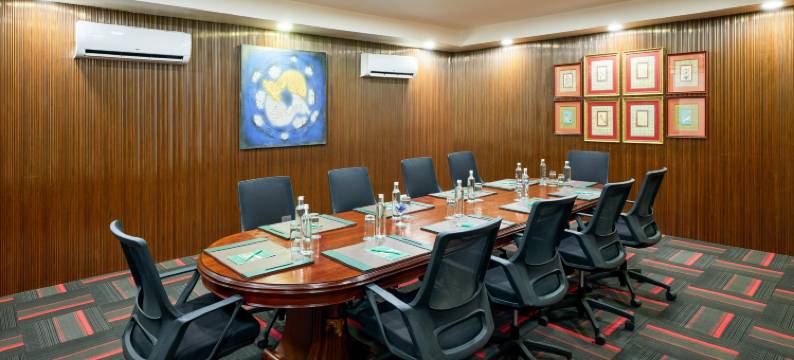 梅费尔 水疗度假村(Mayfair Spa Resort & Casino)图片