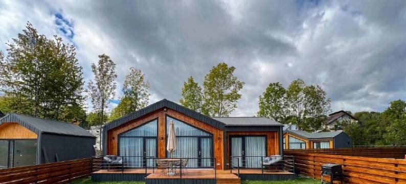 科马尼克月亮村(Moon Village Comarnic)图片