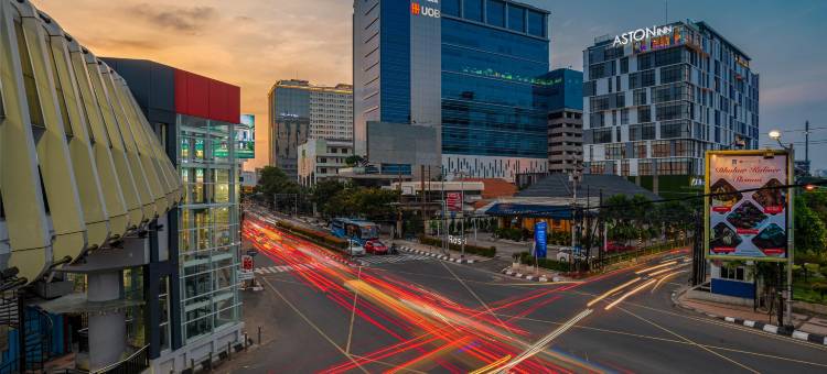 红多兹酒店-近三宝垄MT哈尔优诺(RedDoorz Near MT Haryono Semarang)图片