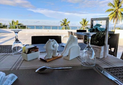 Bohol South Beach Hotel Hotel Overview