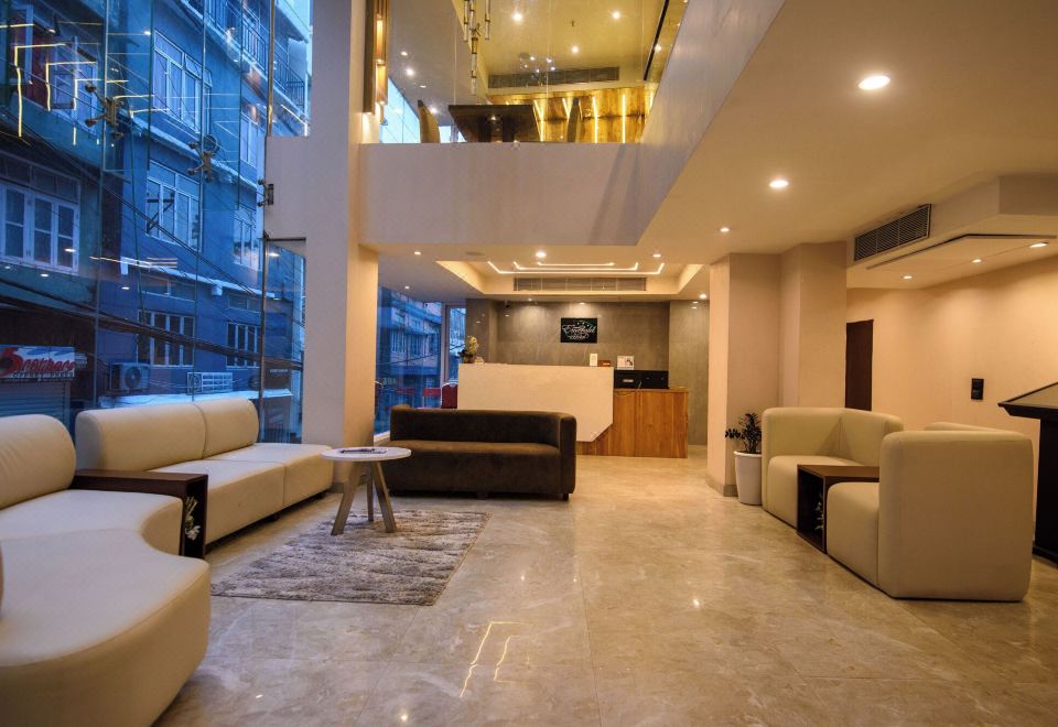 Emerald Hotel Hotel Overview