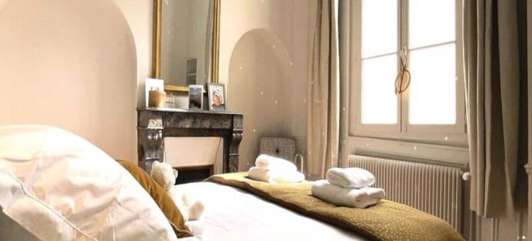 Le Crosne Parking Standing Quiet图片