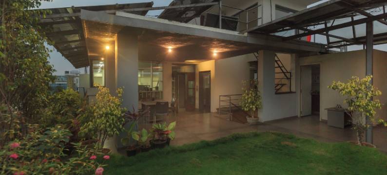 艾索拉套房酒店(Ixora Suites)图片