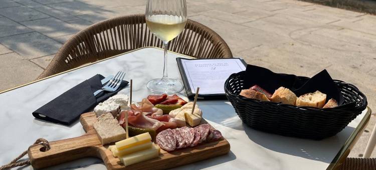 拉罗谢尔游艇人原生酒店(Hôtel le Yachtman, the Originals Collection)图片