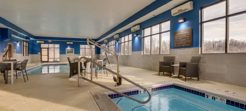 圣路易斯 - 爱德华兹维尔欢朋酒店及套房(Hampton Inn & Suites St. Louis-Edwardsville)图片