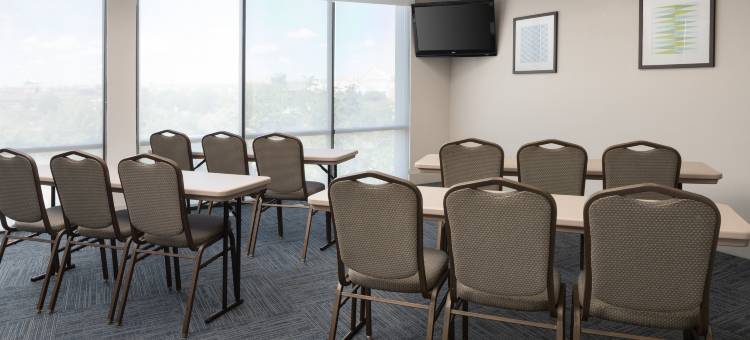 智选假日套房酒店阿尔伯克基的历史老城(Holiday Inn Express & Suites Albuquerque Historic Old Town)图片