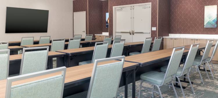 希尔顿欣庭普亚卢普塔科马酒店(Homewood Suites by Hilton Puyallup Tacoma)图片