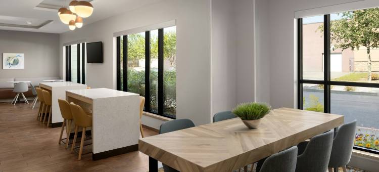 安克雷奇中城万豪TownePlace Suites酒店(TownePlace Suites Anchorage Midtown)图片