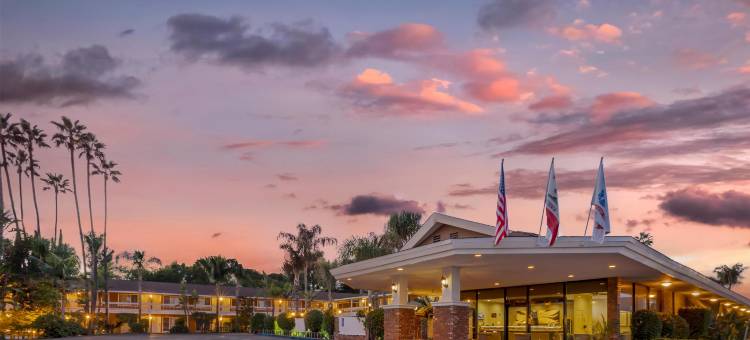 四轮马车贝斯特韦斯特优质酒店(Best Western Plus Carriage Inn)图片