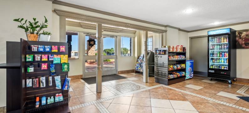 红屋顶酒店-克利奇站(Red Roof Inn College Station)图片