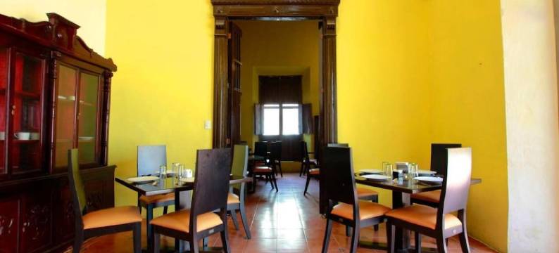 佐卡罗青年旅馆(Hotel Embajadores)图片