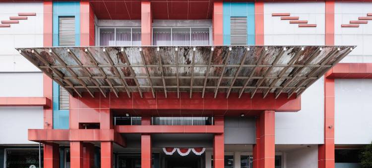 Urbanview Hotel Niraz Banjarmasin by RedDoorz图片