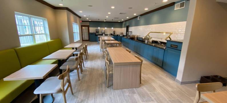 江山旅馆及套房 - 尚佩恩诺斯(Country Inn & Suites by Radisson, Champaign North, IL)图片