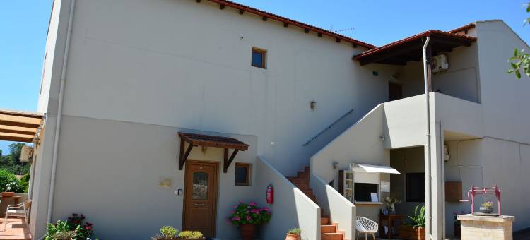 埃里安索斯别墅(Elianthos Villas)图片